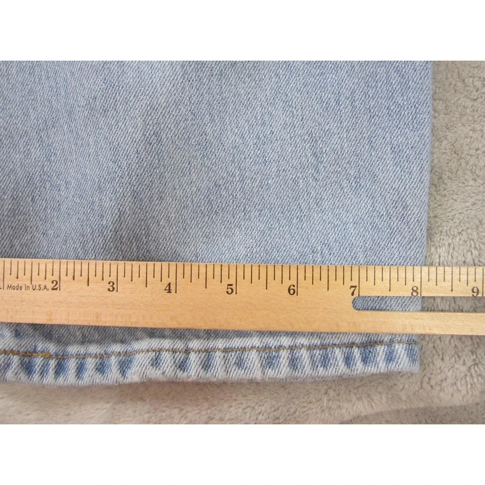 Vintage Levis 550 Jeans Mens 36x34 Light Wash Blue Denim Relaxed Fit Tapered Leg